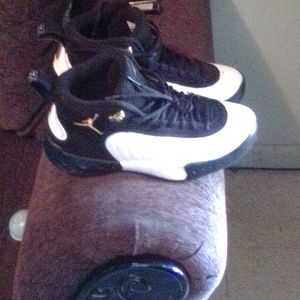 Black, Metallic gold, and white Jumpman pro's